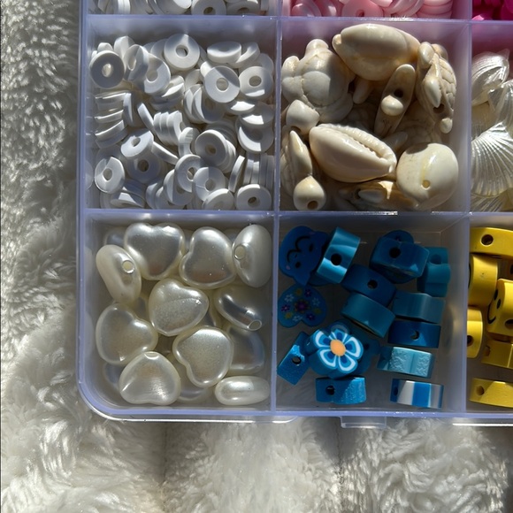 Clay bead and charm bead kit - Picture 3 of 7
